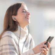 Picture of Blukar In-Ear Earphones with High Sensitivity Mic, Noise Isolating, HD Sound for iPhone, iPad, Smartphones & MP3 Players
